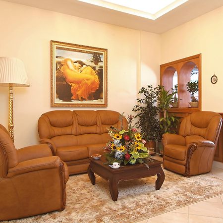 Buono Hotel Неаполь Интерьер фото