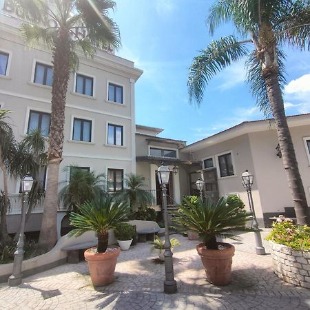 Buono Hotel Неаполь Экстерьер фото