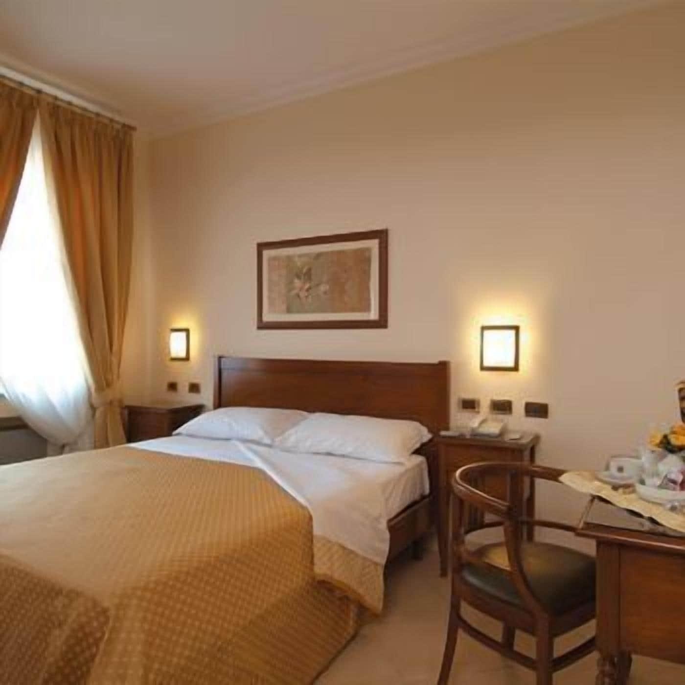 Buono Hotel Неаполь Экстерьер фото