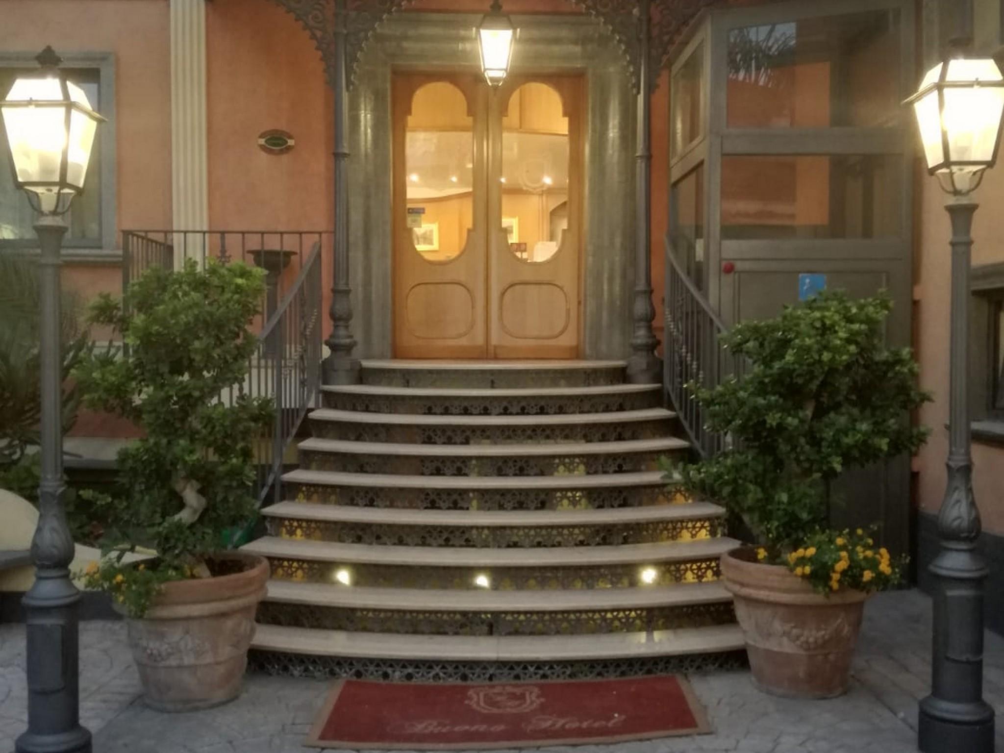 Buono Hotel Неаполь Экстерьер фото