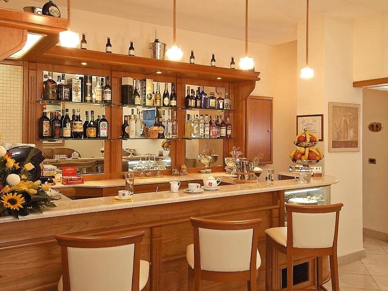 Buono Hotel Неаполь Экстерьер фото